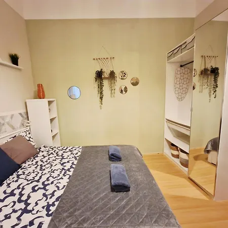 Apartmán 2 Office-friendly *